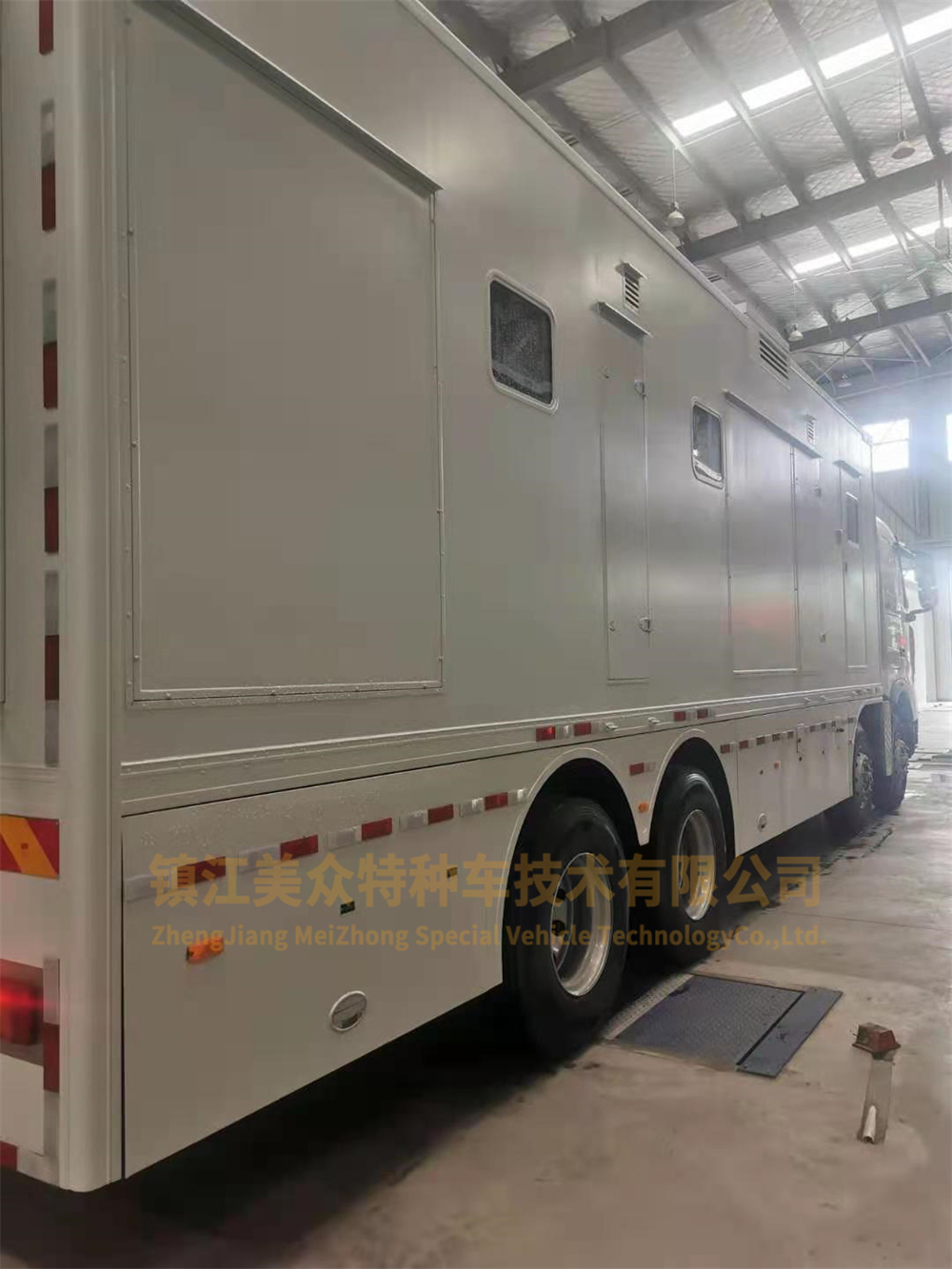 ��������z�y܇